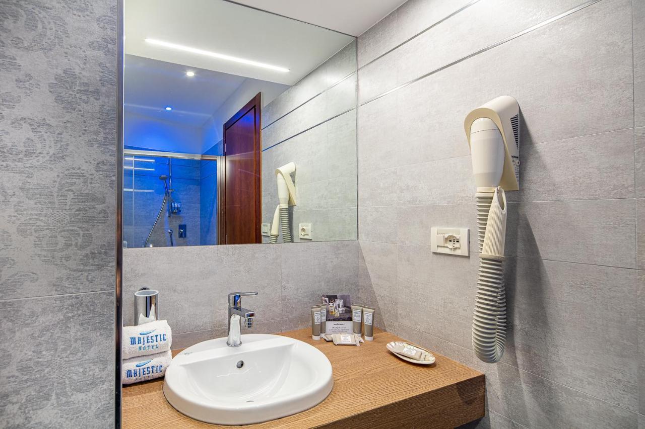 Majestic Beach Hotel & Wellness Bibione Extérieur photo
