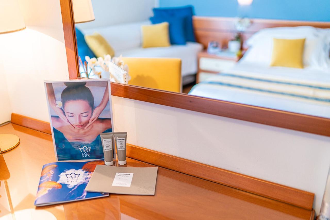 Majestic Beach Hotel & Wellness Bibione Extérieur photo