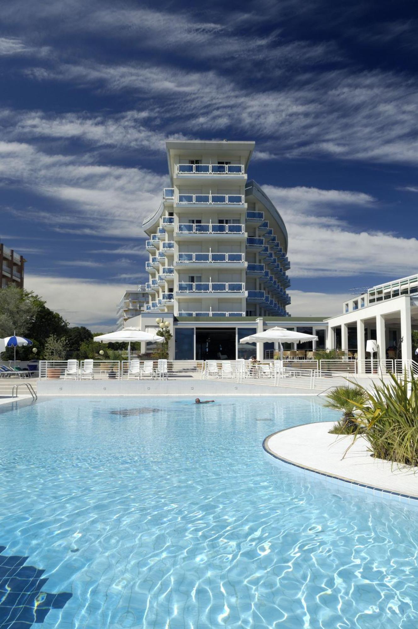 Majestic Beach Hotel & Wellness Bibione Extérieur photo