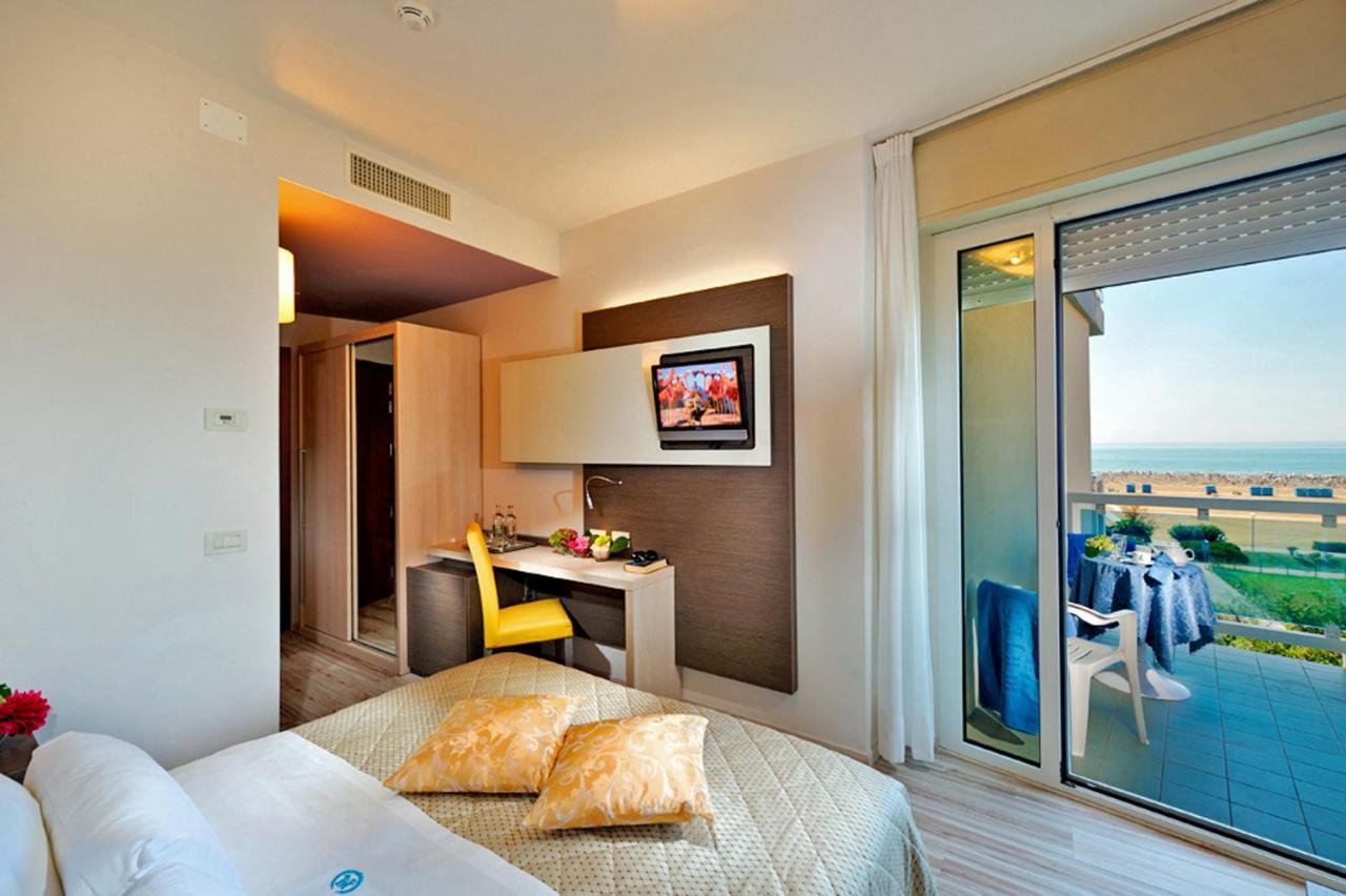 Majestic Beach Hotel & Wellness Bibione Extérieur photo