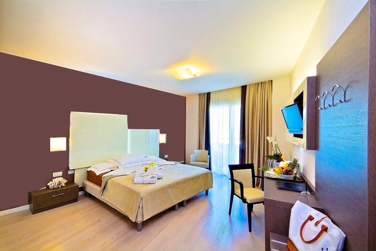 Majestic Beach Hotel & Wellness Bibione Extérieur photo