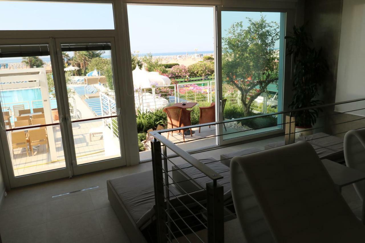 Majestic Beach Hotel & Wellness Bibione Extérieur photo