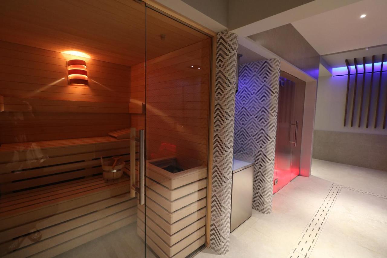 Majestic Beach Hotel & Wellness Bibione Extérieur photo