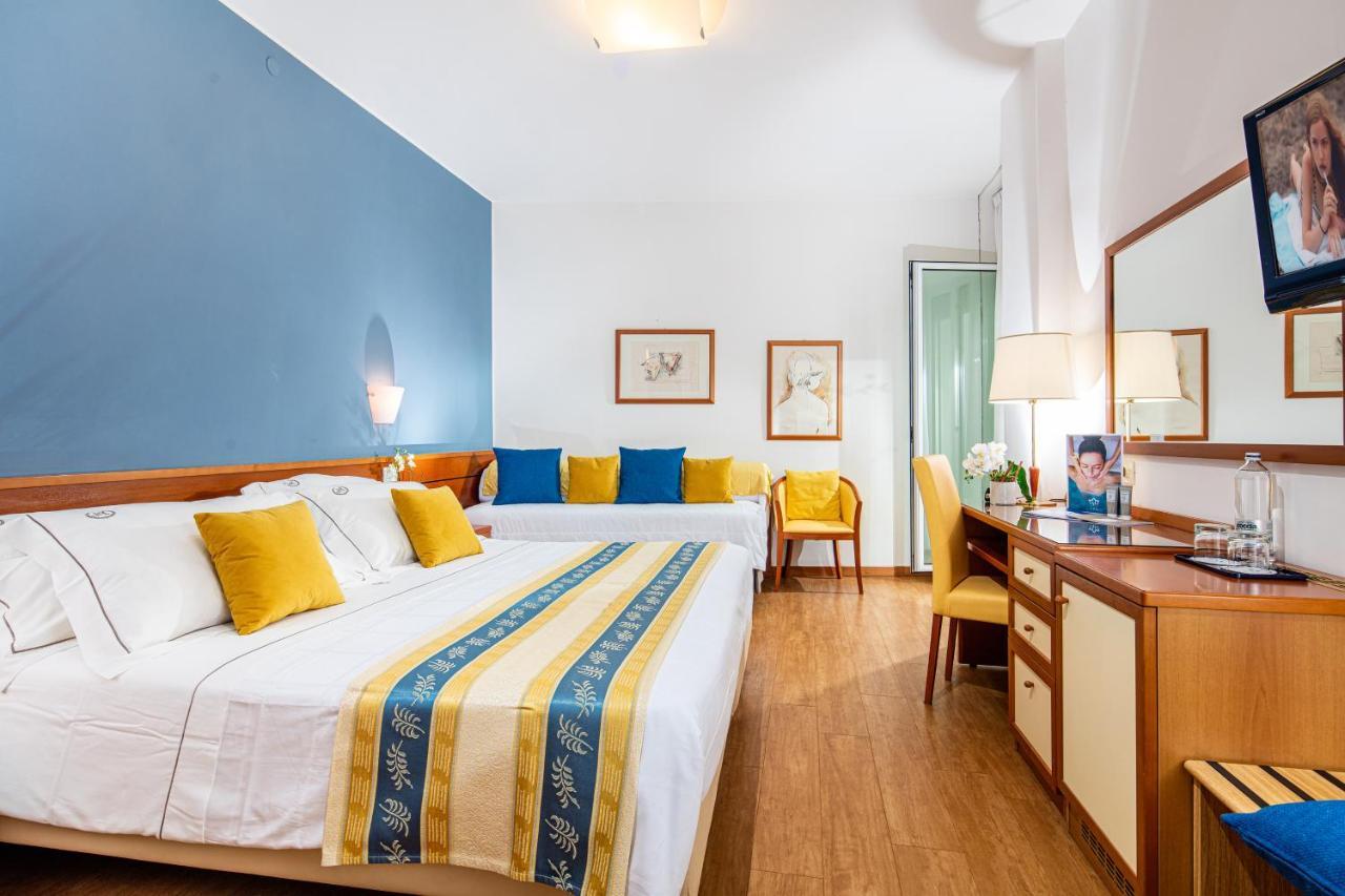 Majestic Beach Hotel & Wellness Bibione Extérieur photo